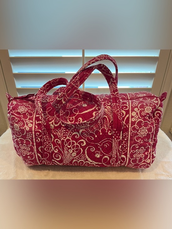 Vera Bradley Handbags - Vera Bradley RETIRED Twirly Birds Pink White Quilted Travel Duffel Bag Medium